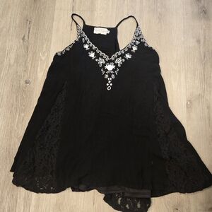 Nectar Black Gauze Lined Cami Embroidered Lace Panels Size Medium